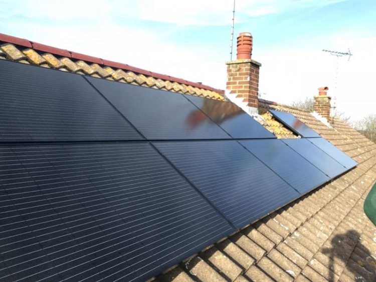 Solar Panels on a house in Sidcup - Installed by south east solar panel installation specialists TLGEC