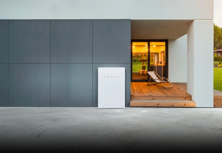 Powerwall 3 by Tesla working with Solar Panels
